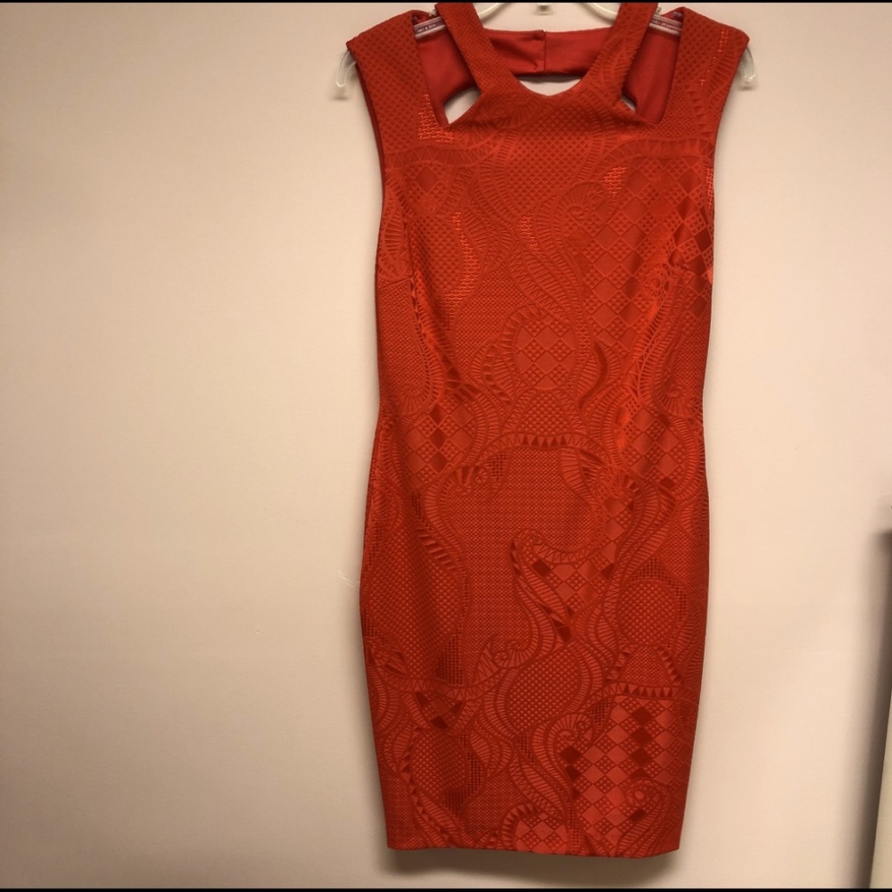 🆕 Cache Tangerine new figure flattering dress